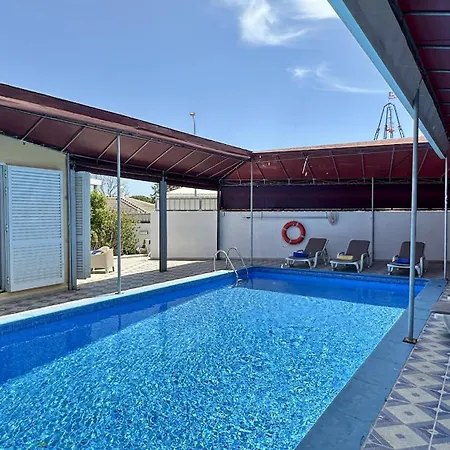 Amarela - Private Pool - 12 Pax -