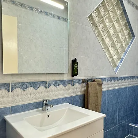 Amarela - Private Pool - 12 Pax - Willa
